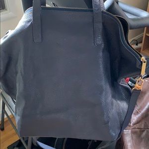 Cuyana large zipper with strap toe